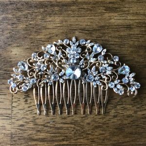 Floral rhinestone hair pin